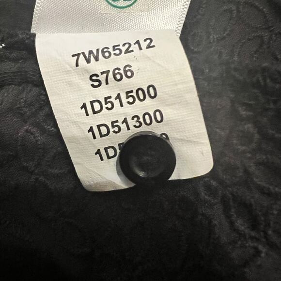 Lucky Brand top black long sleeve button front floral knit & lace hemline Sz XL - Picture 10 of 10